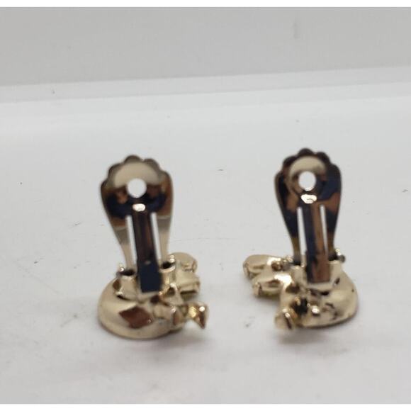 Vintage Clip On Earrings Rhinestone Marquise Leaf Gold Tone Costume Jewelry - Picture 4 of 6